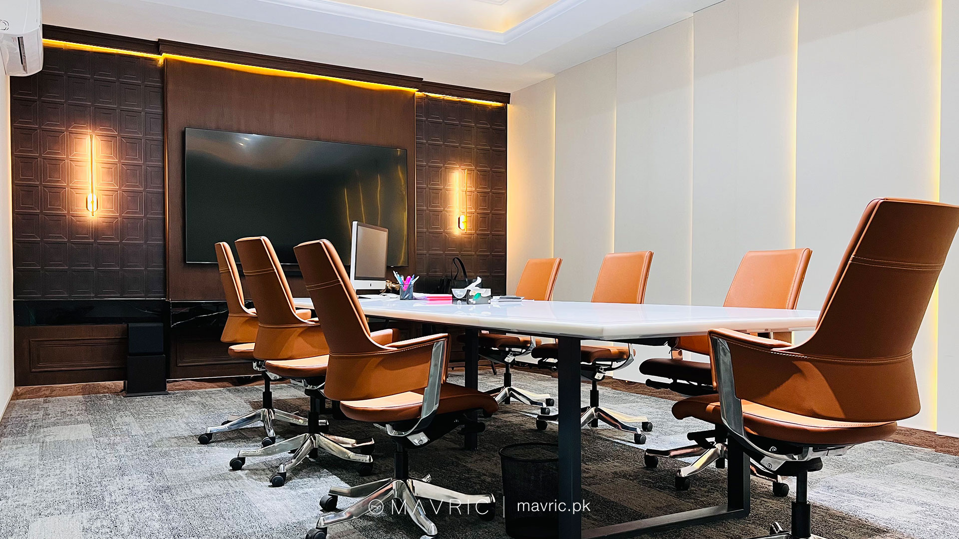 Hiline Office Mavric Architecture Interior Design Furniture Design