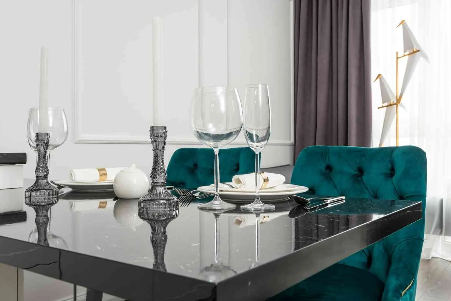 smart Dining Table Design