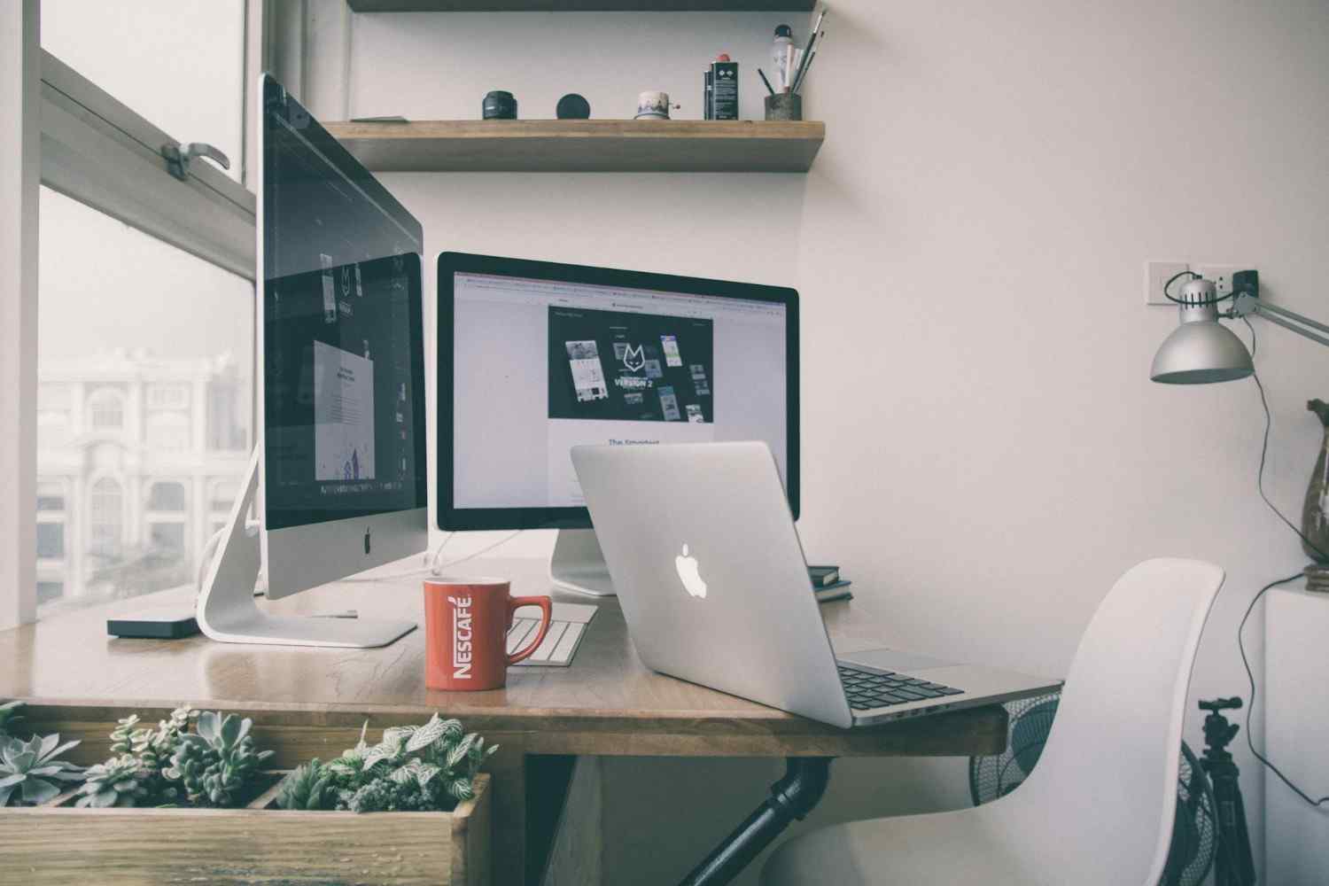 smart office table design